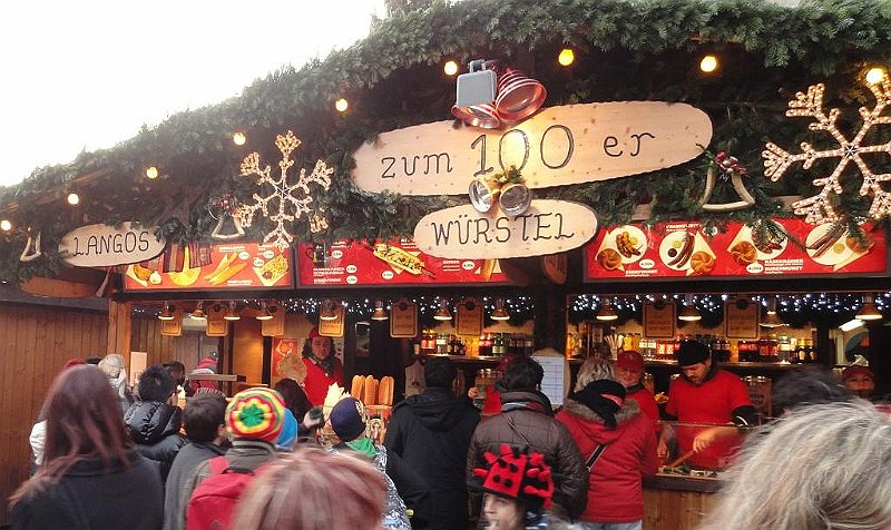 DSC01100 01.JPG - Karácsonyi vásár osztrák specialitásokkal.